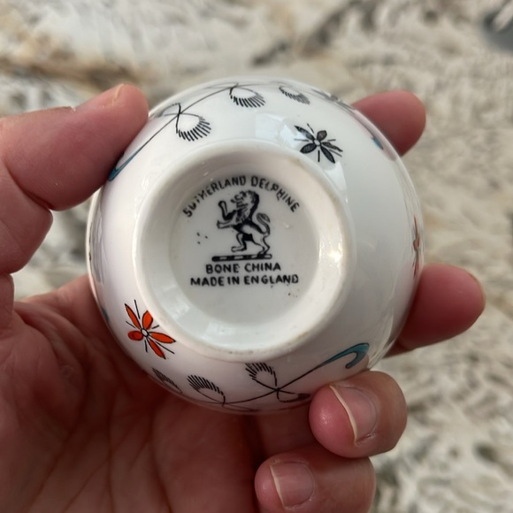 Sutherland Delphine Bone China Cream and Sugar Set - Picture 4 of 7